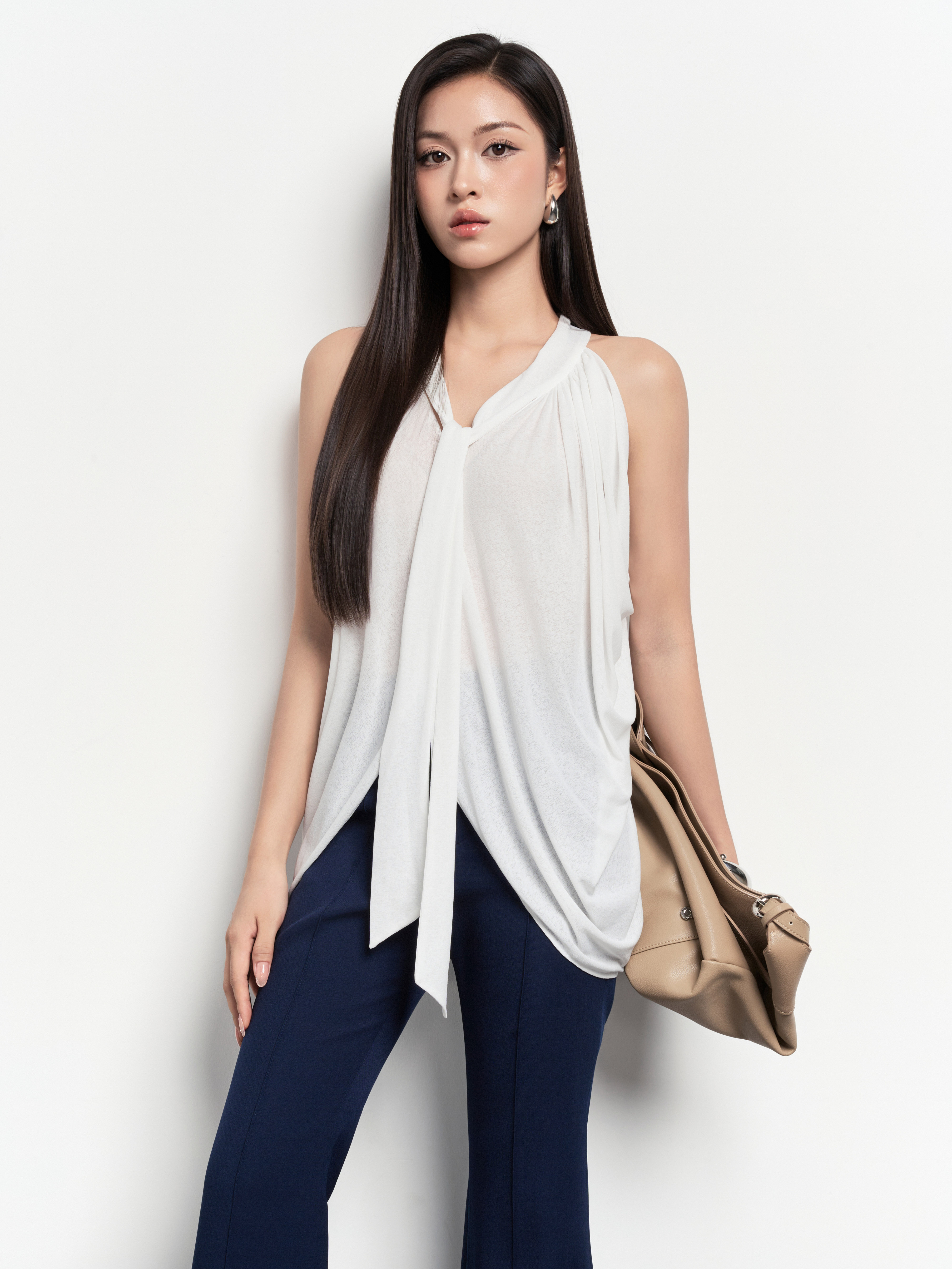 ao-khong-tay-co-that-no-9813515